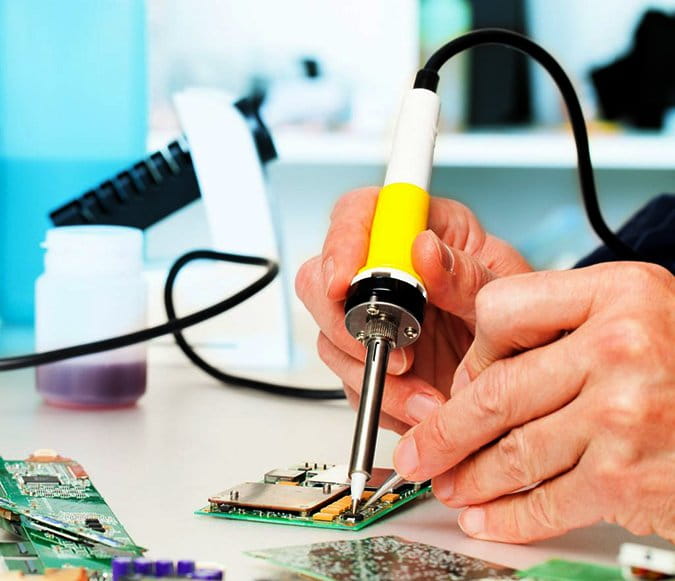 Regulatory temperatury i czujniki wilgotności